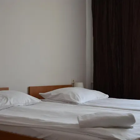 Bed & Breakfast Agro Obiekt Hotelowy Wroclaw